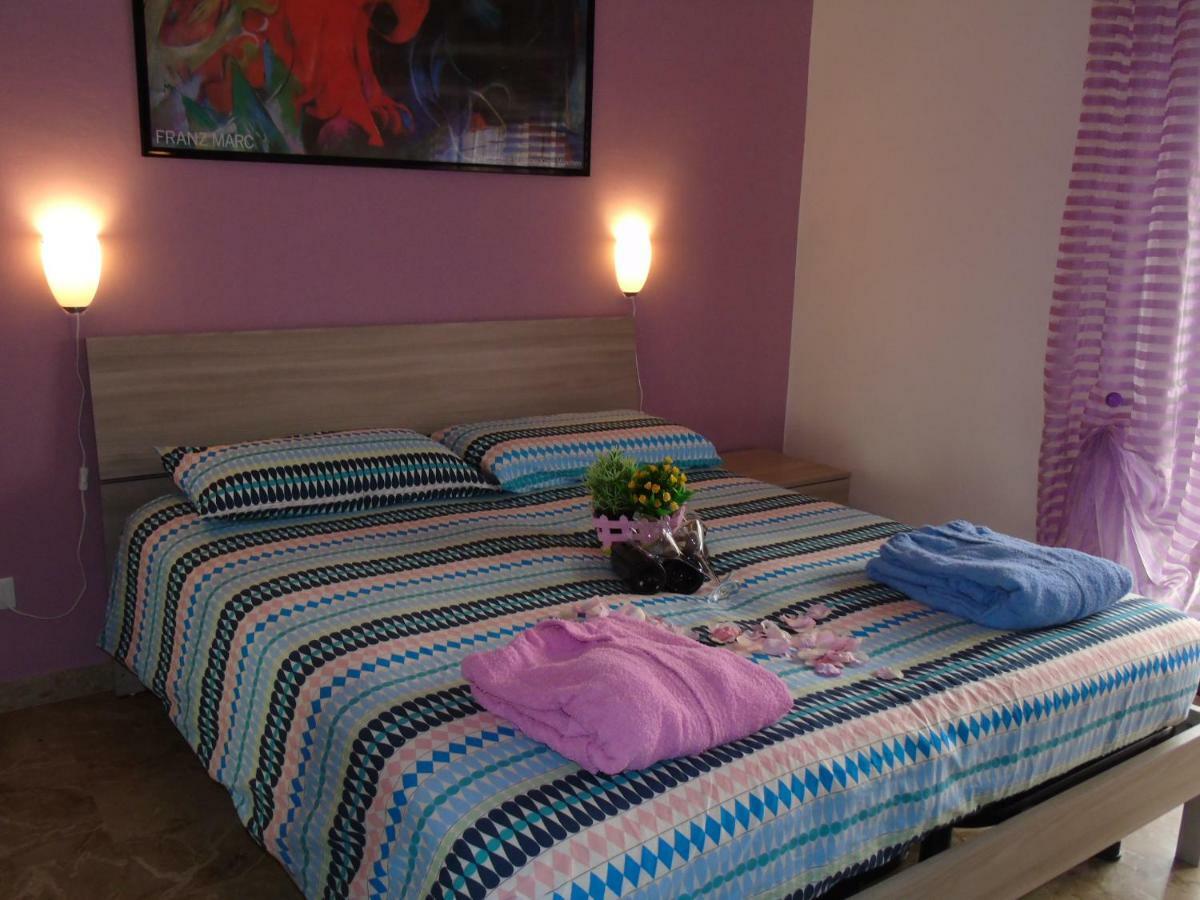 Apartment Aurora & Nicole Ideal Per Biker Con Terazza Vista Mare Parcheggio E Wi-Fi Gratuiti 피에트라리구레 외부 사진
