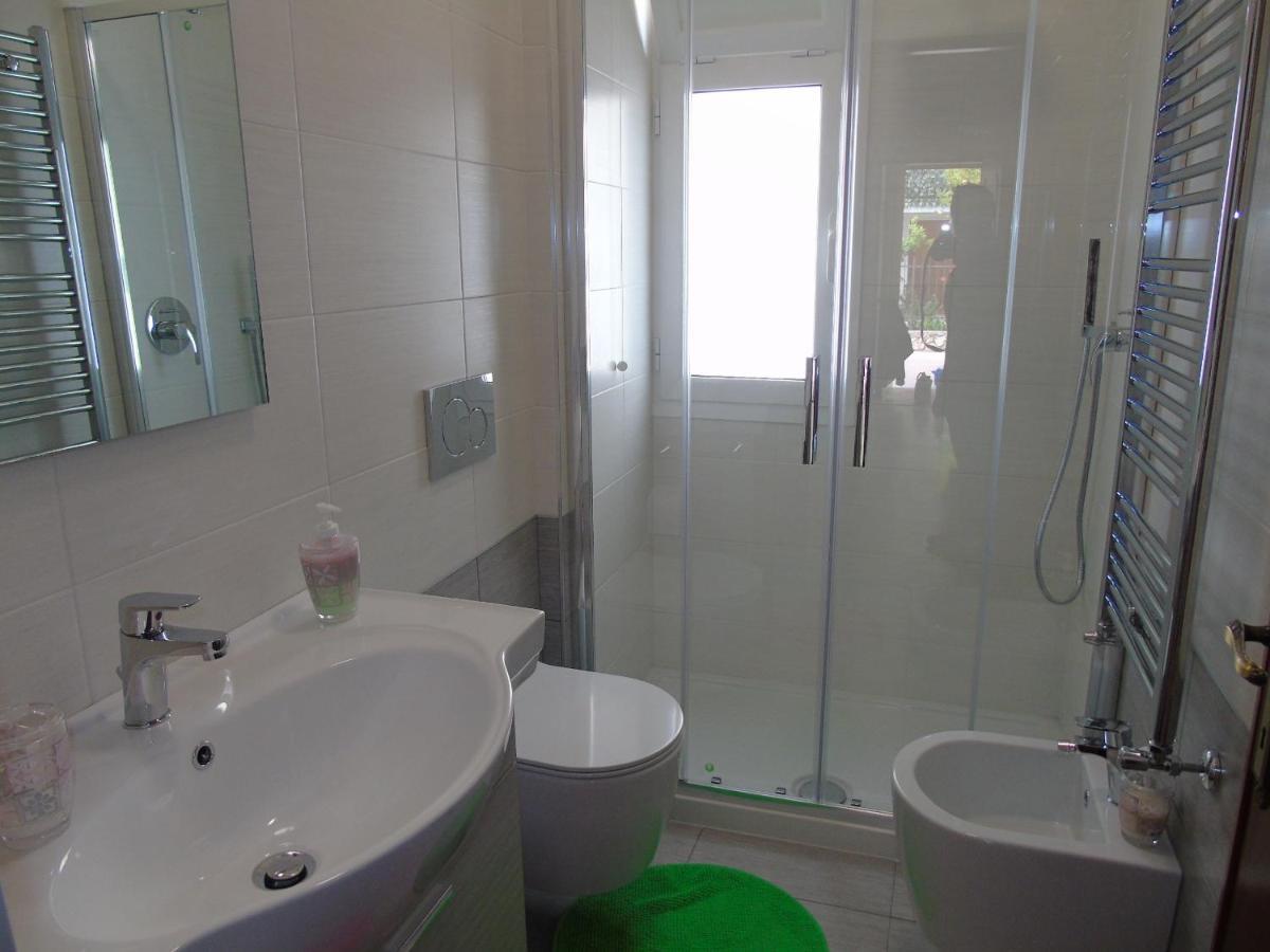 Apartment Aurora & Nicole Ideal Per Biker Con Terazza Vista Mare Parcheggio E Wi-Fi Gratuiti 피에트라리구레 외부 사진